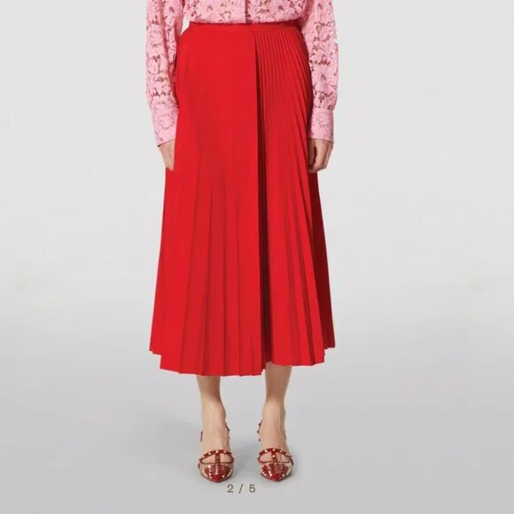 Auc NWOT $2500 Valentino Pleated Midi Skirt in True Red - Picture 11 of 16